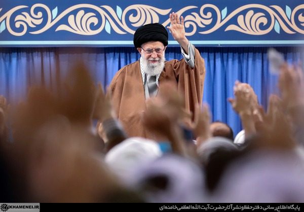 رهبر انقلاب: توطئه بسیار خطرناکی توسط مردم نابود شد/ تعظیم عمیق خودم را تقدیم ملت می‌کنم