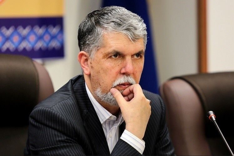 صالحی در پیامی توئیتری:  ایران با رنگین‌کمان زبان و اقوام‌، ماندگار و زیباست