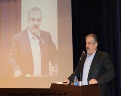 پرداخت 140میلیارد تومان مطالبات پرسنل دانشگاه علوم پزشکی ارومیه