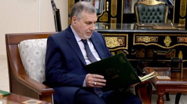 گفت‌وگوی علاوی و رهبران سیاسی عراق درباره وزرای دولت آینده و برنامه آن