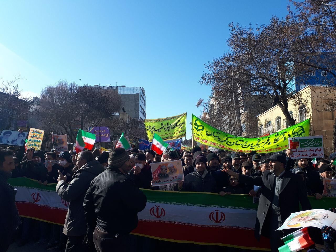 برگزاری راهپیمایی در سراسر کردستان به مناسبت 22 بهمن