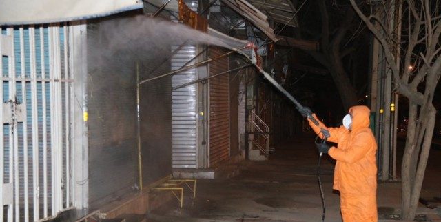 ضدعفونی معابر عمومی روستاهای آذربایجان غربی آغاز شد
