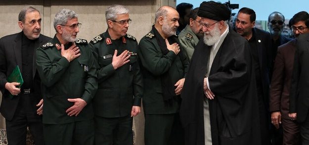 فرمان فرمانده معظم کل قوا به رئیس ستاد کل نیروهای مسلح در زمینه مقابله با کرونا