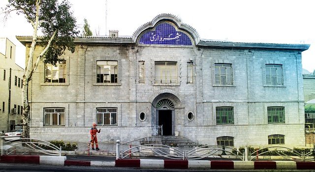 تمامی معوقات کارکنان و کارگران شهرداری سنندج پرداخت شد