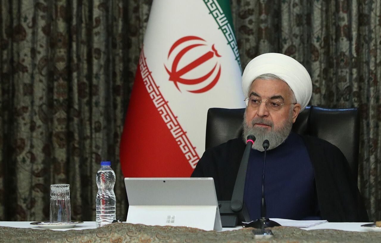 روحانی: اولین دغدغه مسئولان نظام، سلامت مردم و تامین نیازمندی آنها است/ آمریکا چشمه را بسته و یک لیوان آب گل آلود تعارف می‌کند