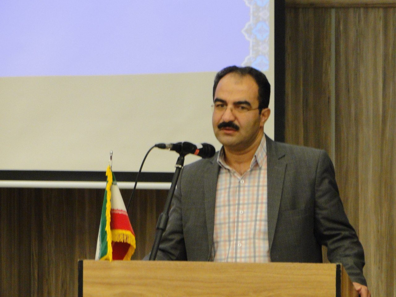 گفت و گوی تعاملی در شهرستان دیواندره ایجاد کنیم