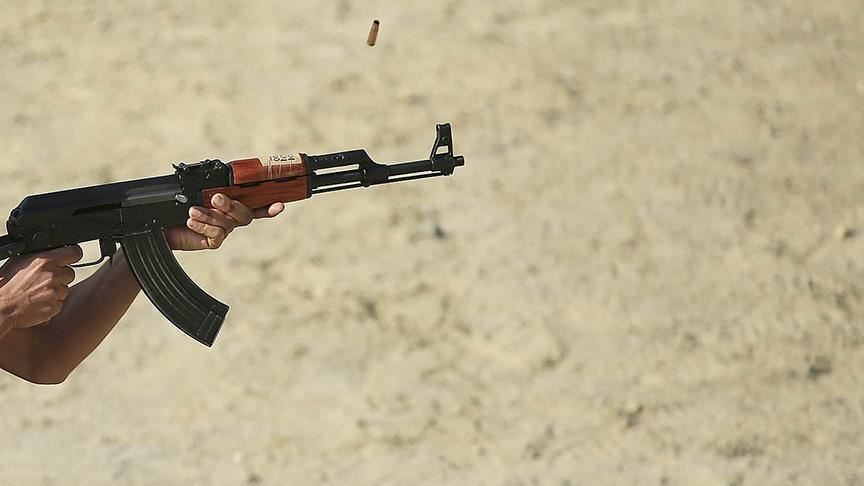یک خودرو پراید در ایلام به رگبار بسته شد