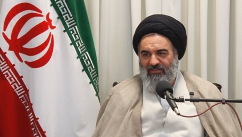 وحدت «مسلمانان» پایه اصلی تفکرات امام خمینی (ره)