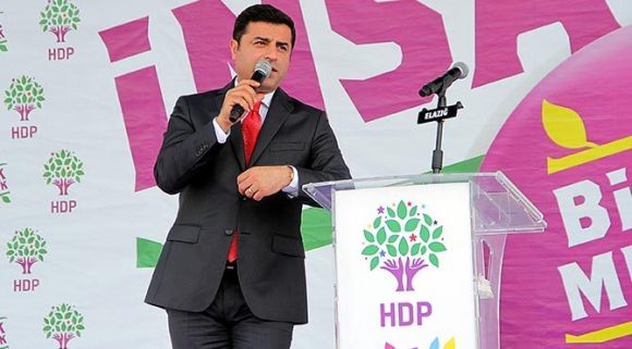 دەنگۆی جیابوونەوە دەمیرتاش لە هەدەپە و دامەزراندنی پارتێکی نوێ بڵاو دەبێتەوە