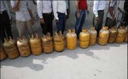 بخشدار مهاباد: مشکل عدم گاز رسانی به روستاهای مهاباد منطقه ایی است