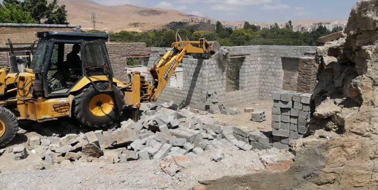 گسترش ساخت و سازهای غیرمجاز بیخ گوش شهرداری سنندج