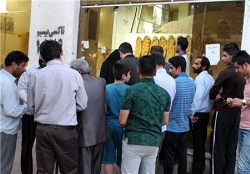 نانواهای بوکان نان را به سوپرمارکت‌ها نفروشند