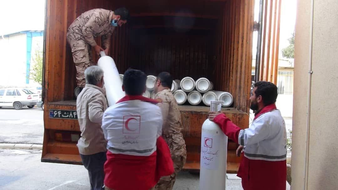 واگذاری ۳۰ کپسول اکسیژن به نقاهتگاه بیماران کرونایی ایلام