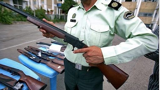 ۲۰ قبضه اسلحه قاچاق در مرز دهلران کشف شد