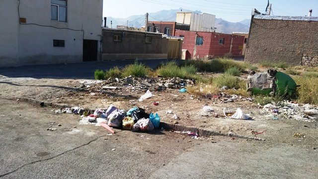 درماندگی شهرداری قروه از جمع آوری زباله/بهانه جدید؛ نبود مکان تخلیه