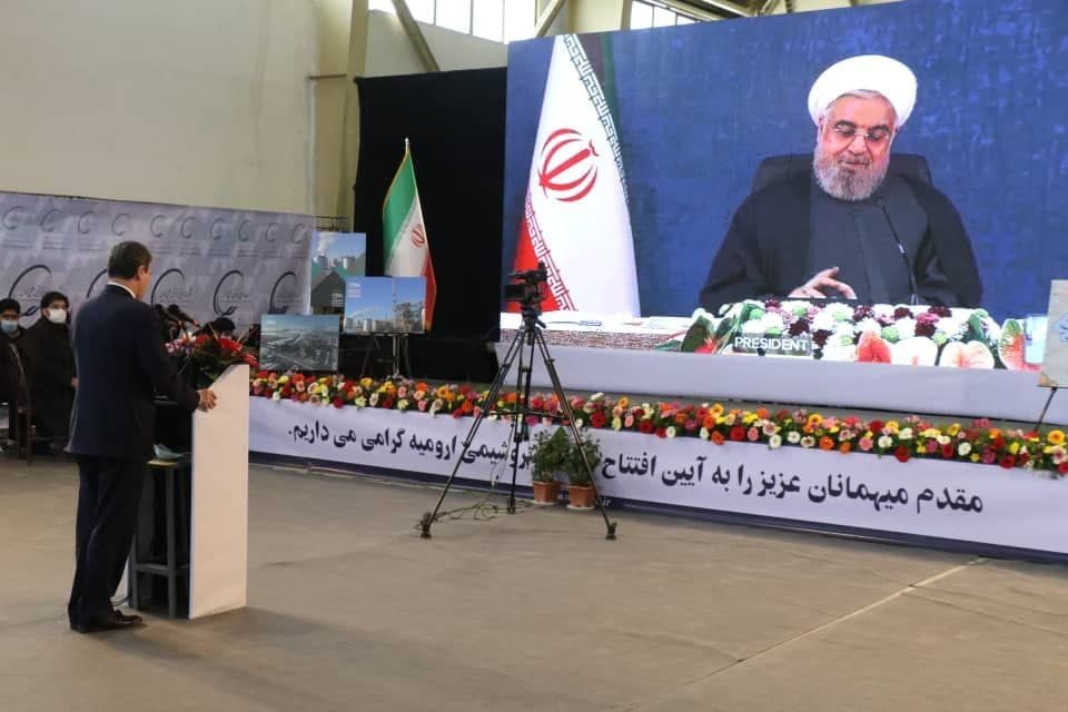 آذربایجان غربی یکی از قطب های پتروشیمی ایران/ توسعه صنایع پایین دستی در اولویت