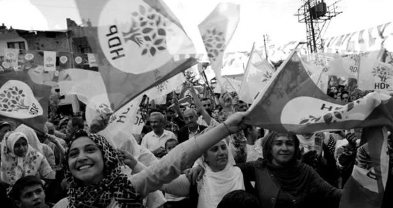 Majority of CHP, HDP voters say they would never vote for AKP: Poll