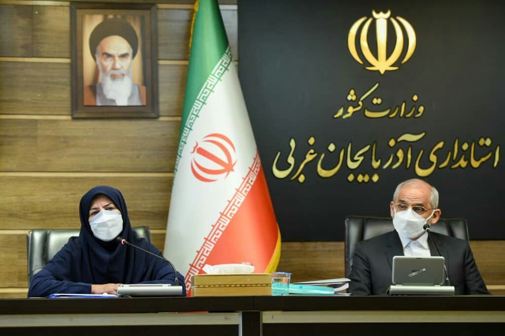 حضور ایثارگرایانه معلمان مناطق مرزی آذربایجان غربی در دوران کرونا