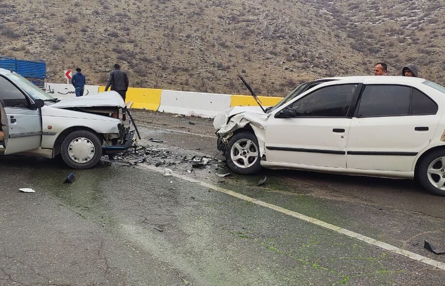 تصادف رانندگی در سقز 2 کشته و 3 زخمی برجای گذاشت