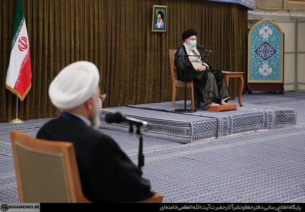 رهبر انقلاب: در این دولت معلوم شد اعتماد به غرب جواب نمی‌دهد