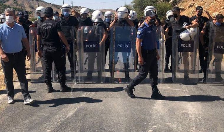 آتش سوزی در جنگل های شهر کردنشین درسیم/پلیس مانع اقدام مردم برای خاموش کردن آتش