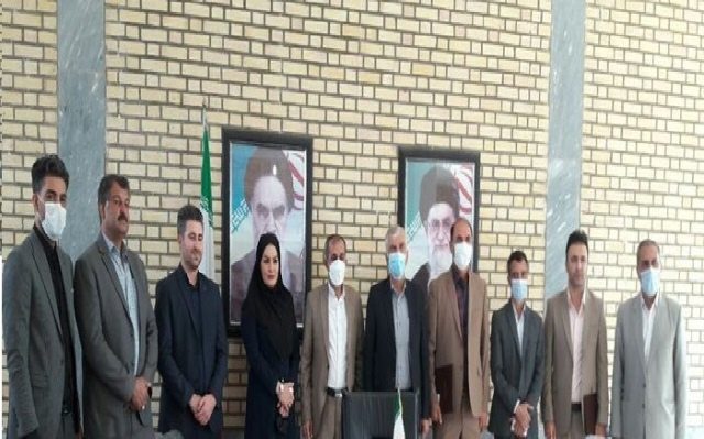 برای اولین بار ریاست شورای شهر تکاب به یک زن سپرده شد
