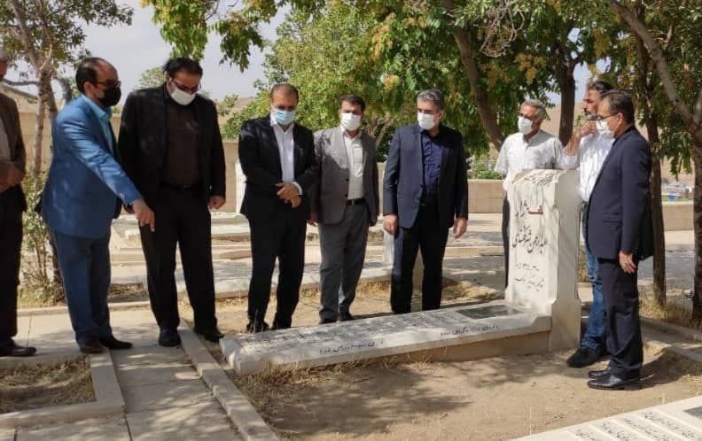 استاد «هژار » شاعر برجسته ملی کرد، برای همه ایرانیان قابل احترام است