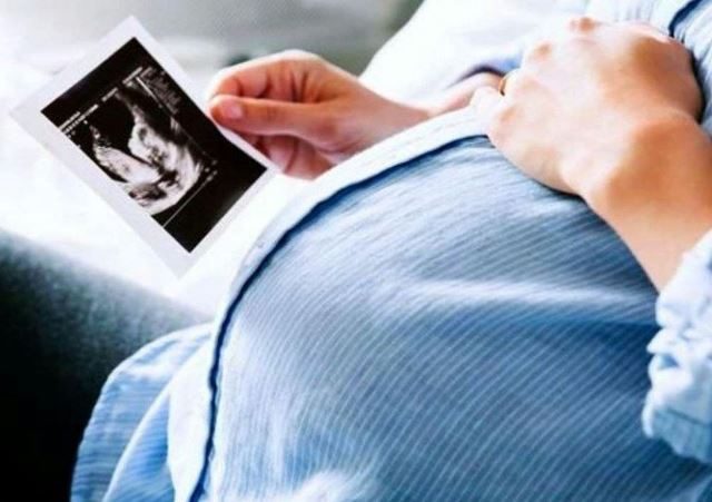 واکسیناسیون کرونا برای زنان باردار آذربایجان غربی آغاز شد