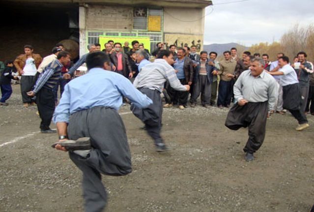 جشنواره بازی‌های بومی محلی در آسمان آباد ایلام برگزار می شود