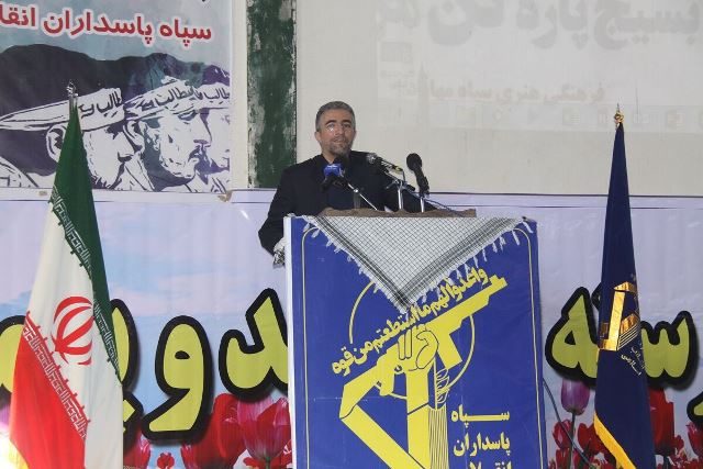 استکبار جهانی با جنگ نرم سعی در ایجاد شکاف بین مسلمانان دارد
