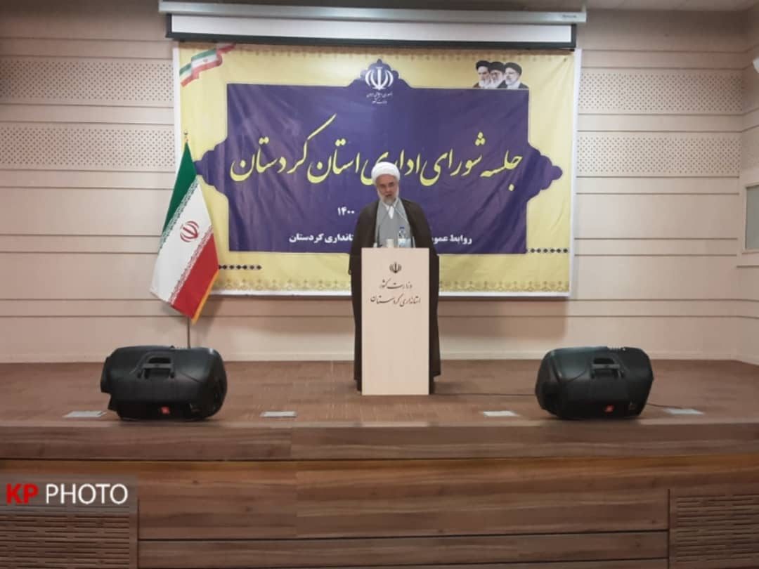 مسئولان در هر جایگاهی کاری جز پاسخگویی و خدمت به مردم ندارند
