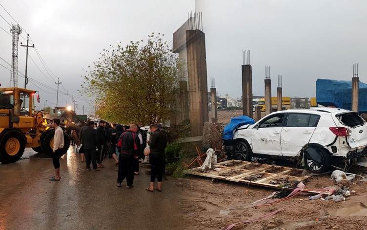 مسرور بارزانی: آنچە لازم باشد برای کمک بە آسیب دیدگان سیل اربیل انجام می دهیم