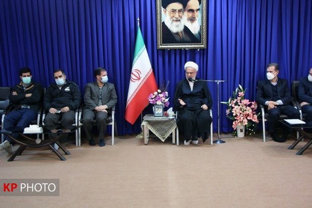 گزینش و سواد آموزی از دستاوردها و رویش های انقلاب اسلامی است