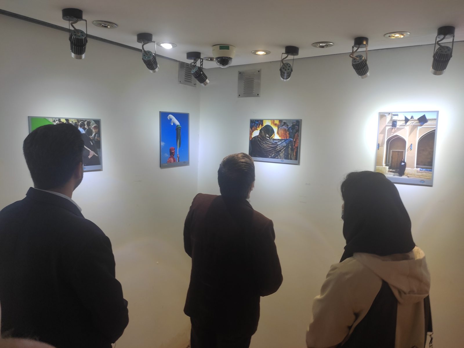 نمایشگاه عکس «در عزای یاس» در ایلام افتتاح شد