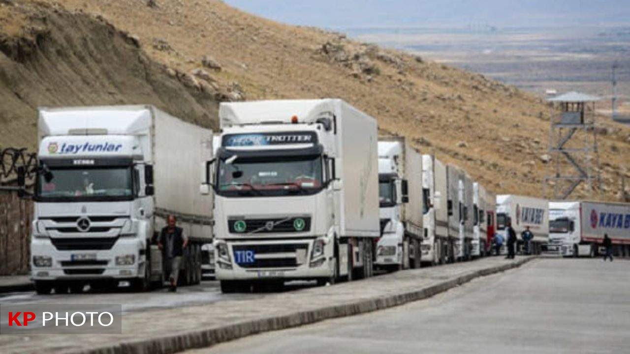 ترافیک ناوگان ترانزیتی ورودی مرز بازرگان به صفر رسید