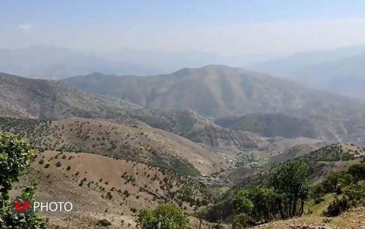 فڕۆکەکانی تورکیا سنووری قەزای ئامێدی بۆردوومان دەکەن