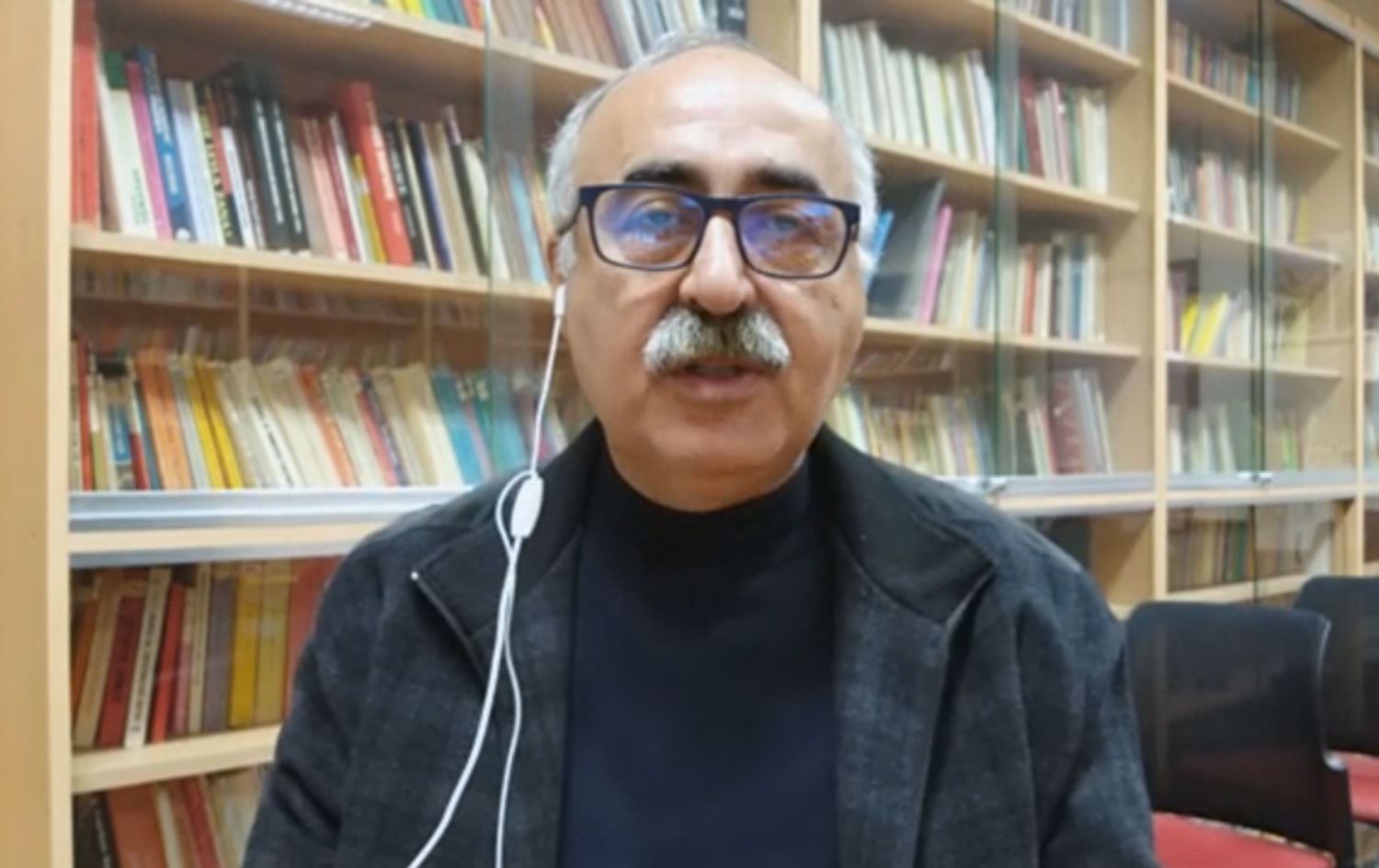 قلیچدار اوغلو درباره کردها صادق نیست/اپوزیسیون به انحلال HDP کمک می کند