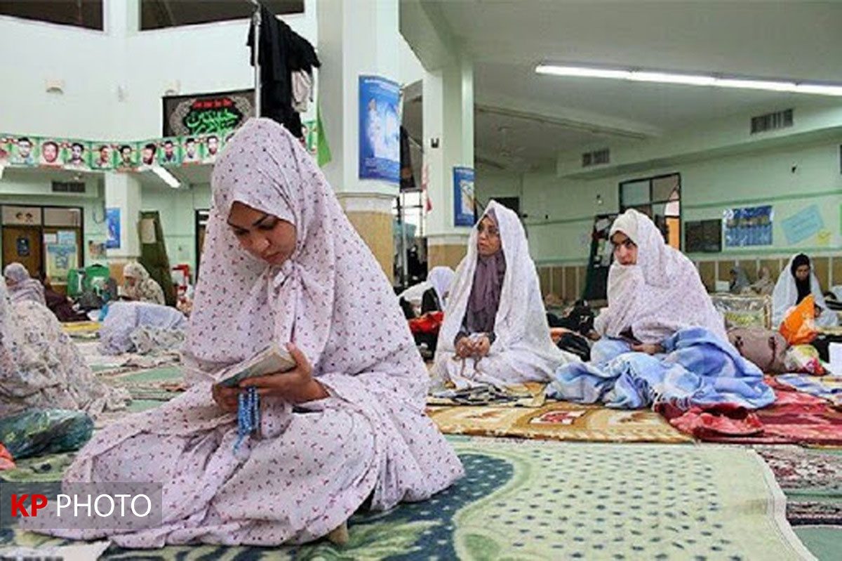 مراسم اعتکاف و ۲۲ بهمن در شهرهای قرمز کرونا برگزار نمی شود