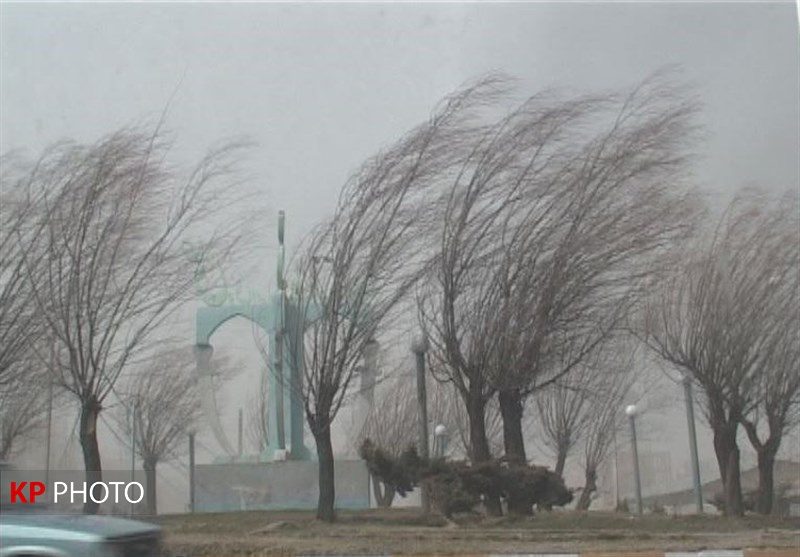 سرعت تندباد‌ در آذربایجان غربی  به ٨٥ کیلومتر بر ساعت می رسد