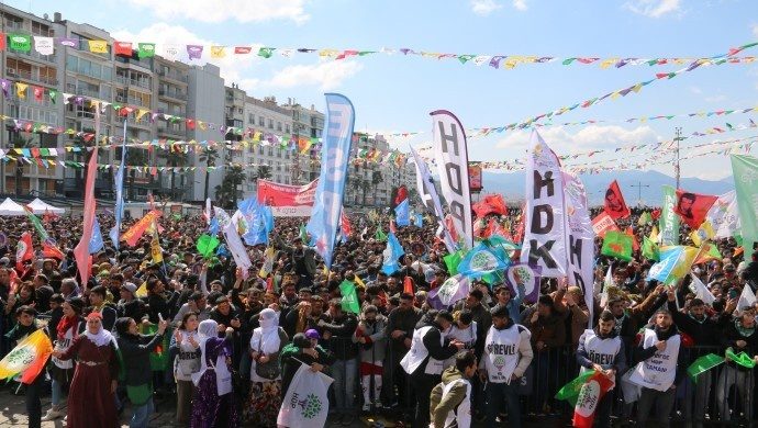اعضای HDP و شهروندان کرد شرکت کننده در جشن نوروز در ازمیر بازداشت شدند