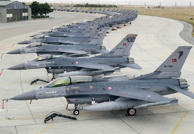 ئیدارەی بایدن بەنیازە فڕۆکەی شەڕکەری F16 بە تورکیا بفرۆشێت
