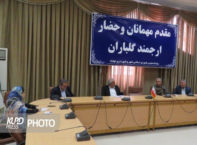 افت کیفیت سیب آذربایجان غربی نگران کننده است/ مهاباد زیرساخت ایجاد بندر خشک را دارد