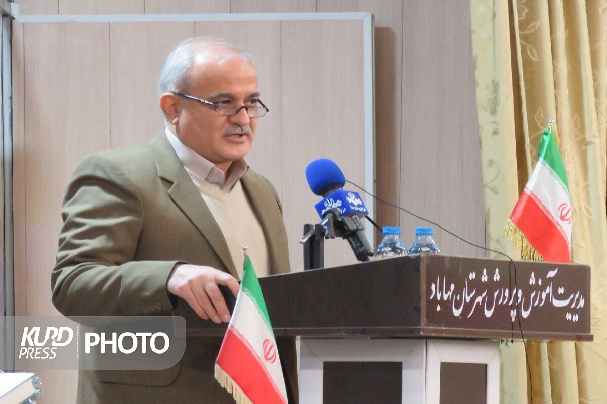 فرماندار: احداث مجتمع فرهنگی و هنری مهاباد باید مورد توجه دولت قرار گیرد