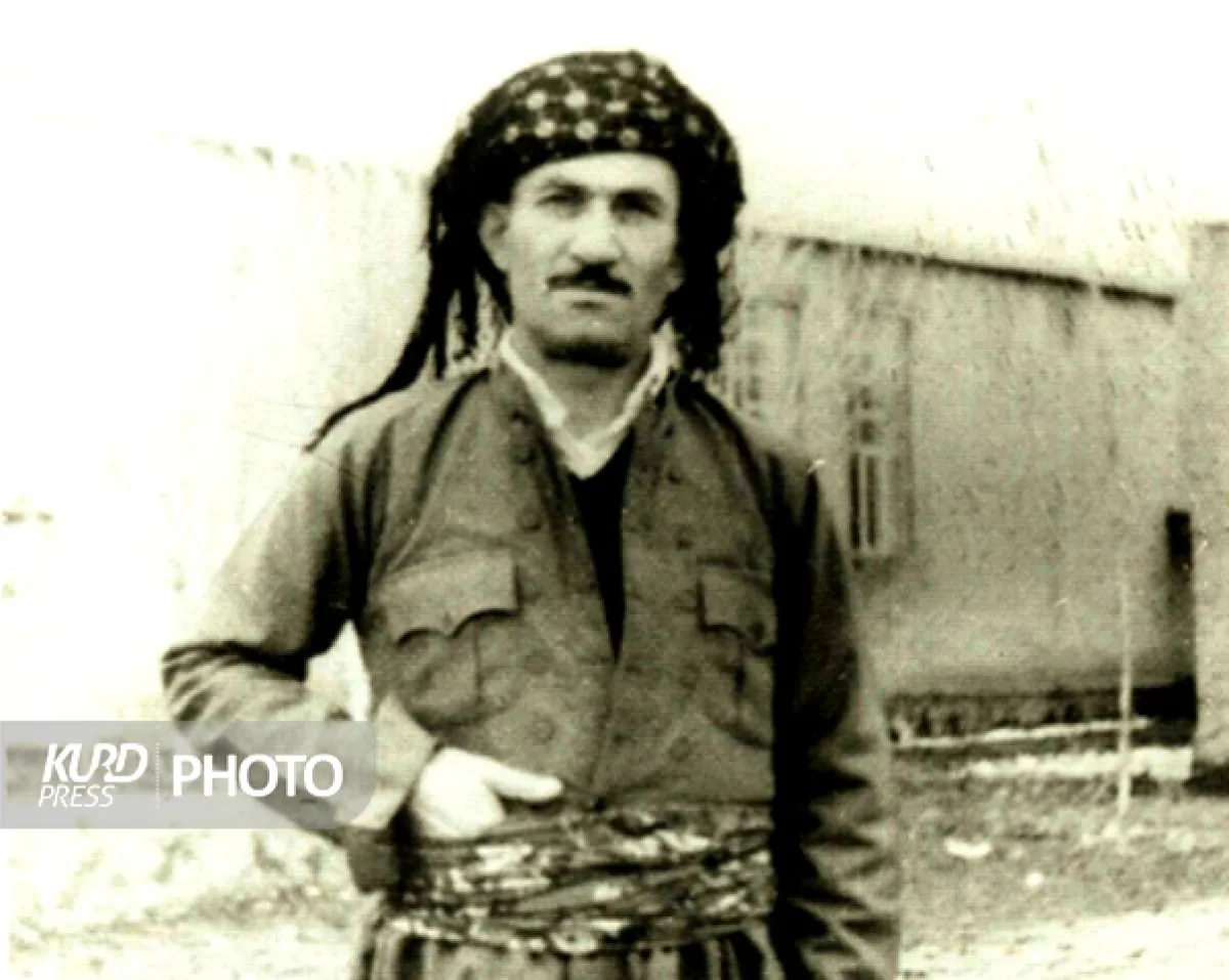 «حنجره تاریخ» با شکستن سنگ مزار خاموش نمی شود / منصور اولی