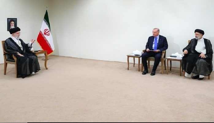 ڕێبەری باڵای شۆرشی ئیسلامی: هێرشی سەربازی بۆسەر باکووری سووریا زیانی بۆ تورکیا هەیە و لە بەرژەوەندیی تیرۆریستەکانە