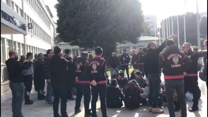 دانشجویانی که خواستار بازگشایی دانشگاه های ترکیه بودند بازداشت شدند