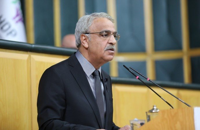 شخص رئیس جمهور مسئول این فجایع است