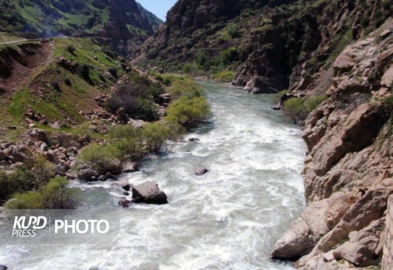 ۳۱۴۷ هکتار از زمین های حریم رودخانه های کردستان سنددار شد