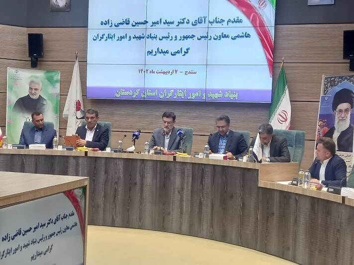قاضی زاده هاشمی در سنندج: باید از ظرفیت نخبگان شاهد و ایثارگر استفاده کنیم