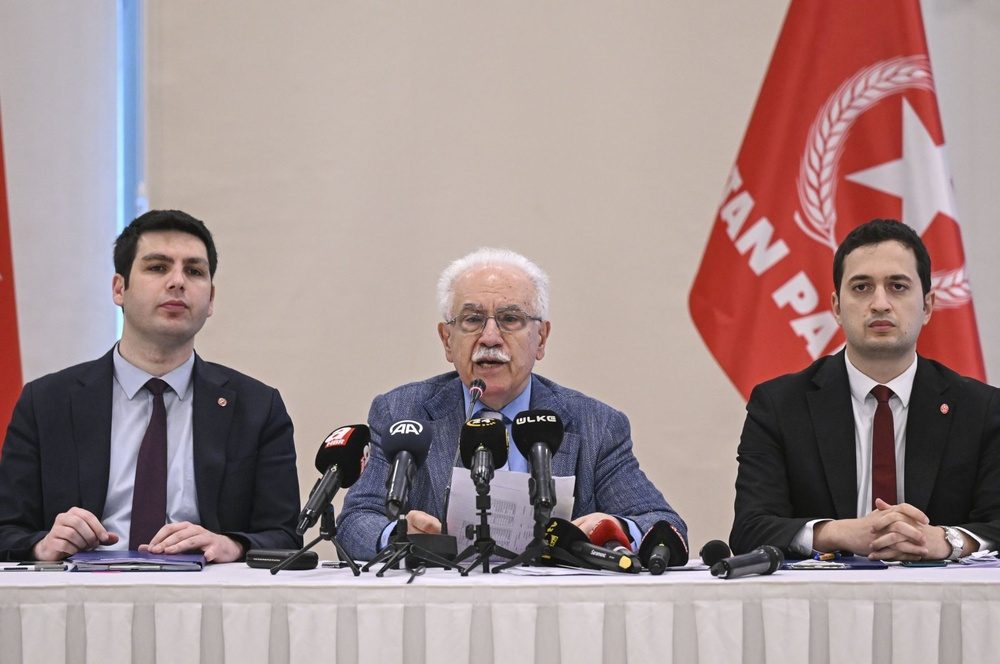 قلیچدار اوغلو مهره آمریکا و اسرائیل است/از اردوغان حمایت می کنم